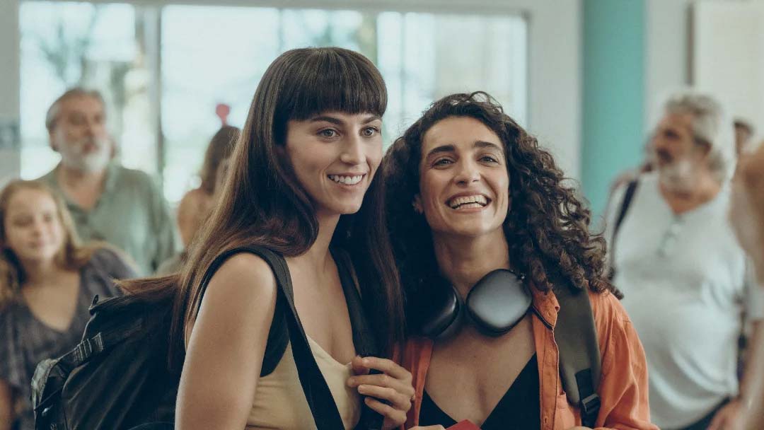 That Night on Netflix Has the Most Lovable LGBTQ Character: Luisa